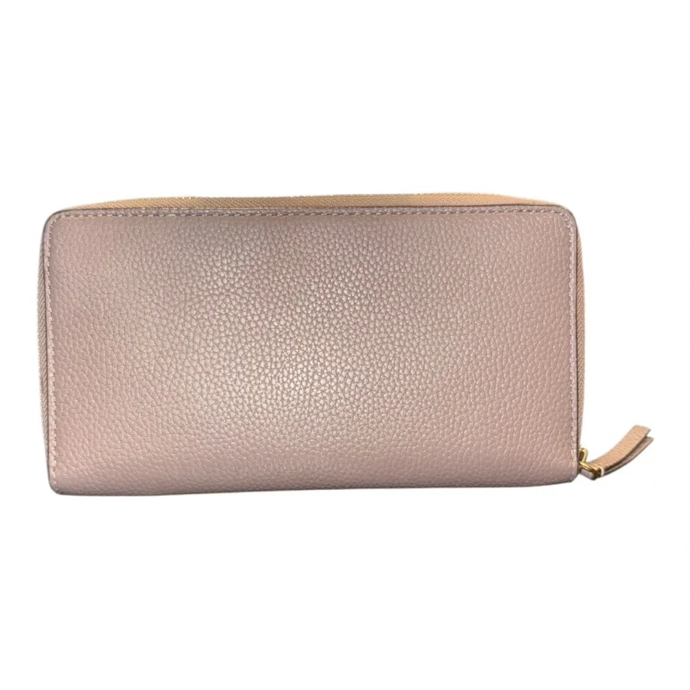 Tory Burch Robinson Continental Pebbled Leather Zippy Wallet Taupe w/Gold RR